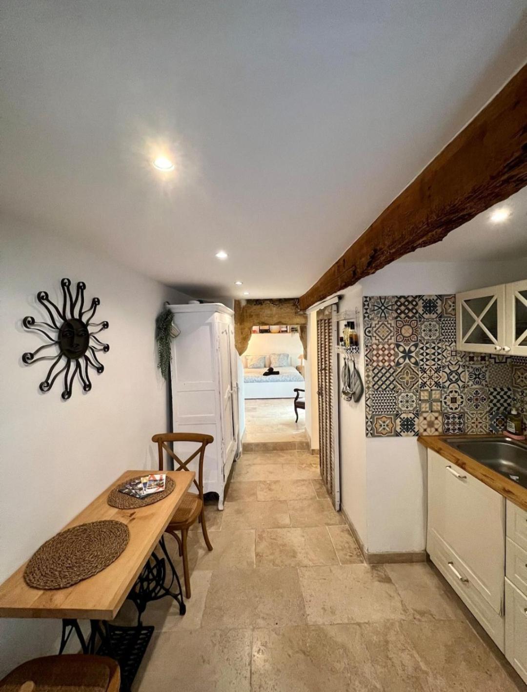 Charmant Appartement Au Coeur Du Centre Historique Aix-en-Provence Esterno foto